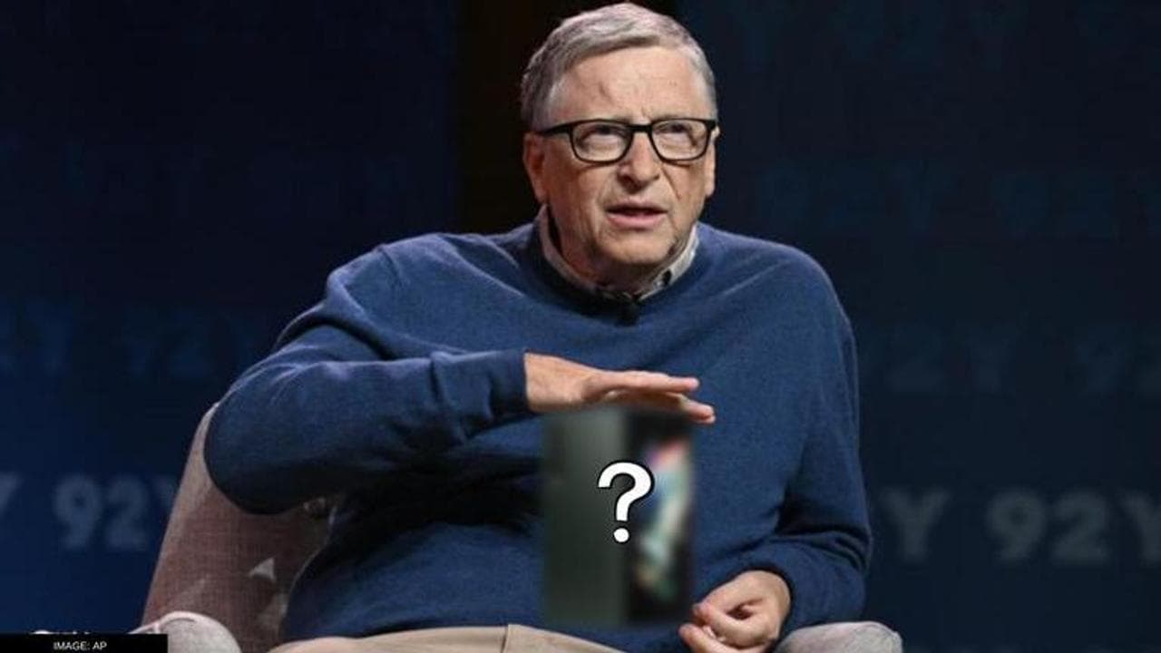 cBill Gates just revealed which smartphone he uses and it is not an iPhone