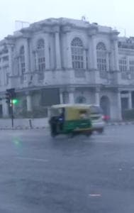 Delhi Rains: Hailstorm and Heavy Rains in Gurgaon on Friday, Thunderstorms Predicted Until March 31